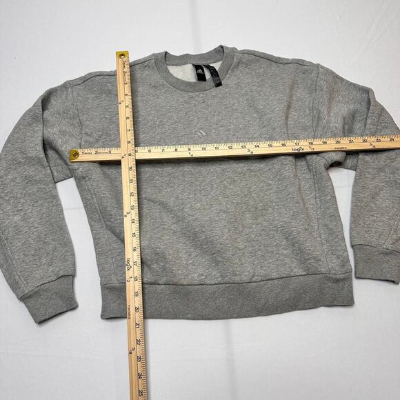 Women’s Adidas Size XS Vintage Grey Sweatshirt With Embroidered Logo - Picture 5 of 5